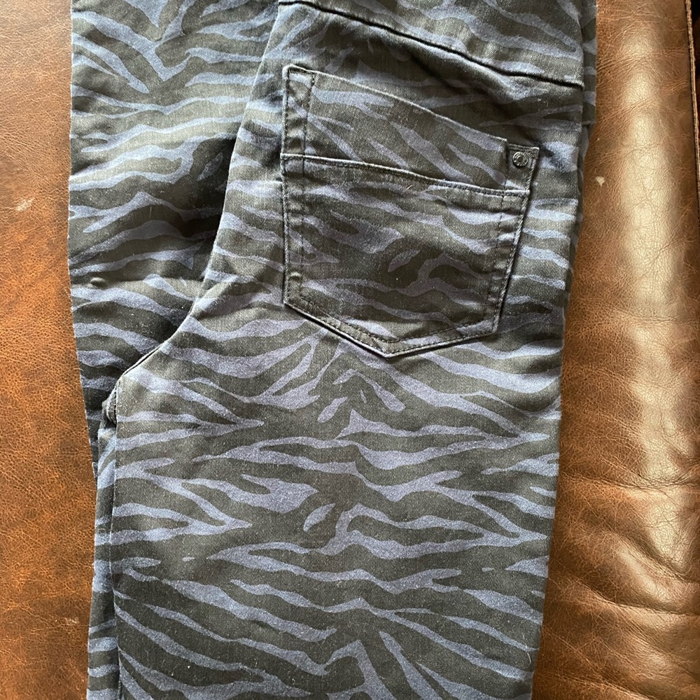 Pull on legging